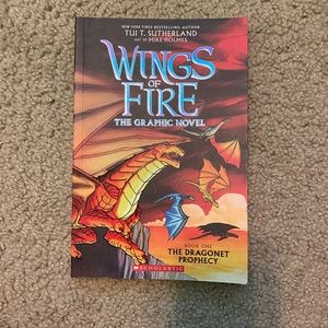 Wings Of Fire by Tui T. Sutherland | Graphic Novel | Book 1